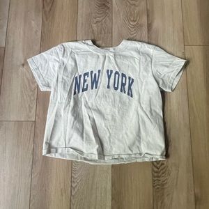Brandy Melville New York Tshirt